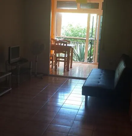 Апартаменты Romantic 50 Meters From The Sea Торевьиа